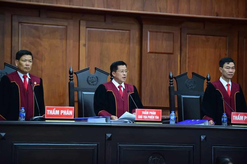 ngành luật thi khối nào 7