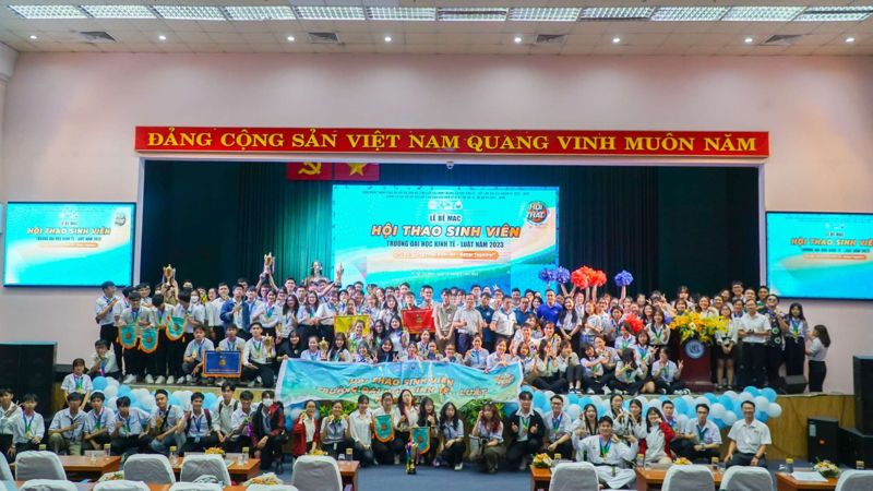 ngành luật thi khối nào 9