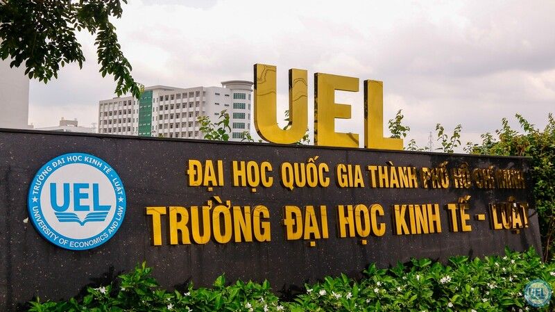 học luật tại đại học kinh tế luật