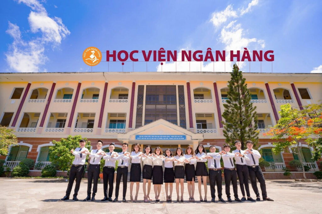 Sinh viên tại Học viện Ngân hàng được đào tạo bởi đội ngũ giảng viên chuyên nghiệp