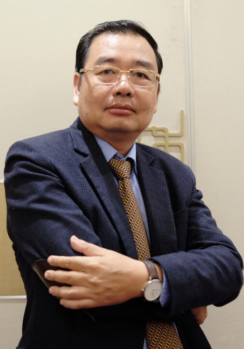 PGS.TS Lê Vũ Nam Phó Hiệu trưởng
