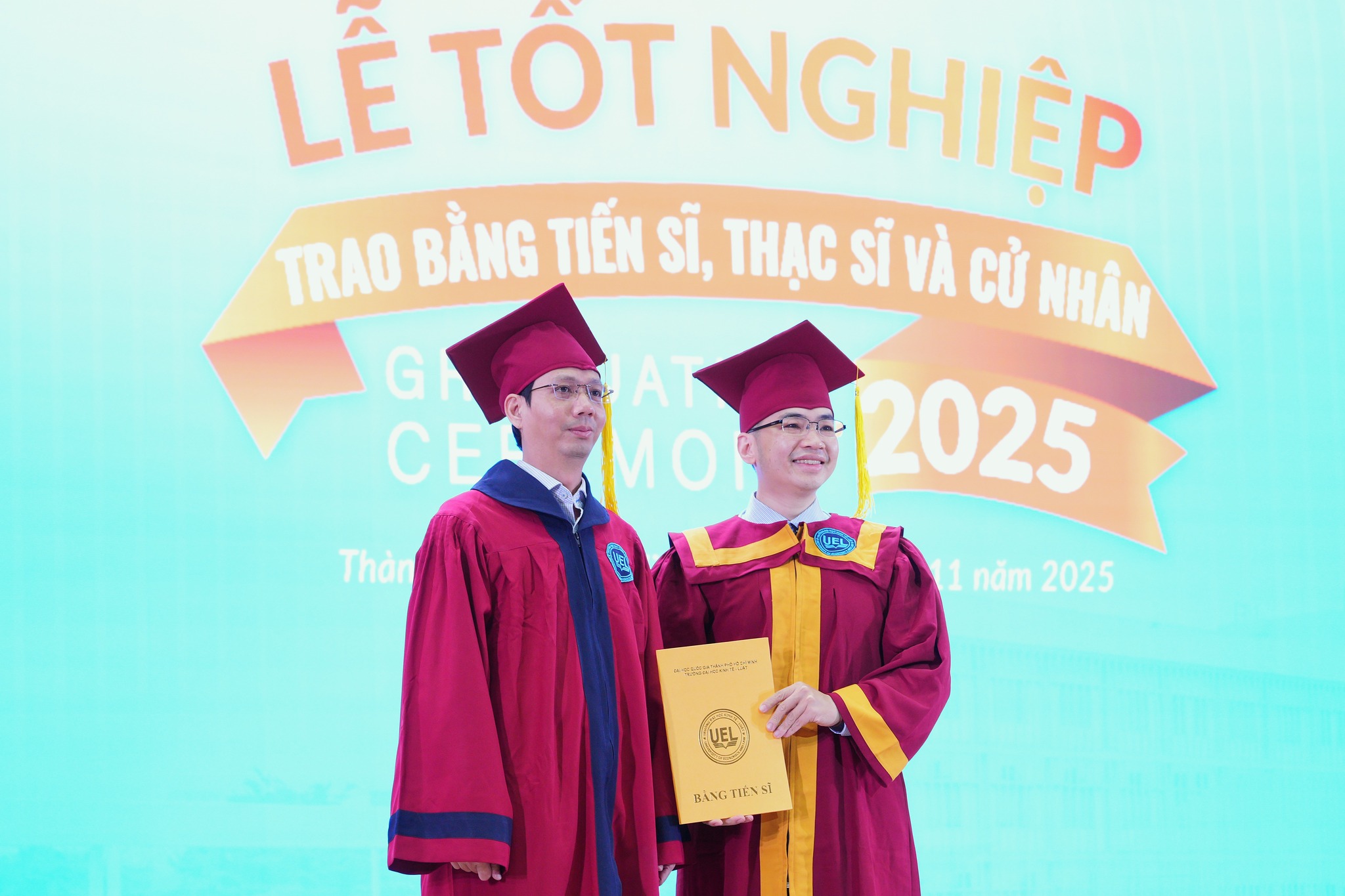 tiến sĩ ngành kinh tế học